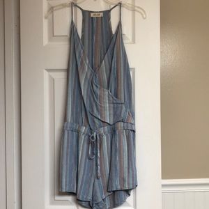 Linen striped romper with pockets